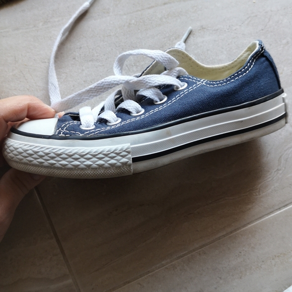 Converse boys shoes size US 10.5/ EUR 27 - Picture 8 of 14